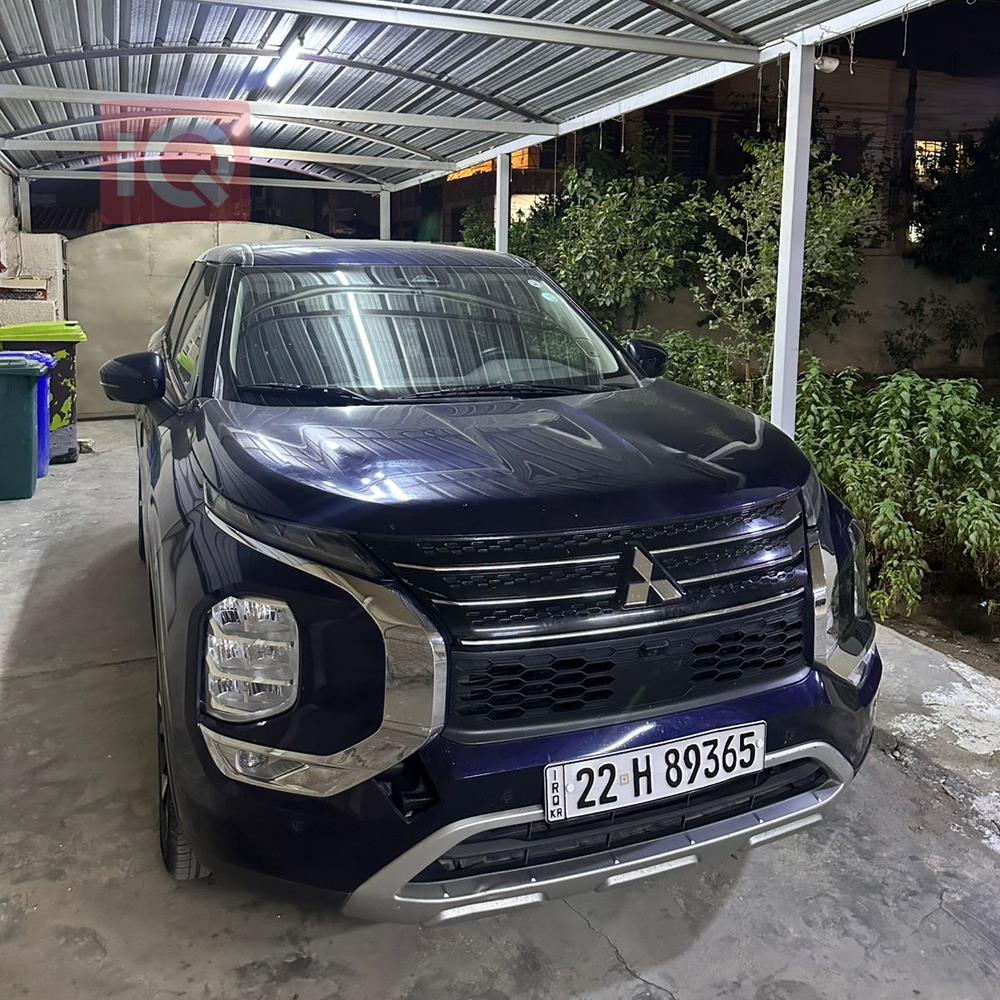 میتسوبیشی ئاوتلاندەر